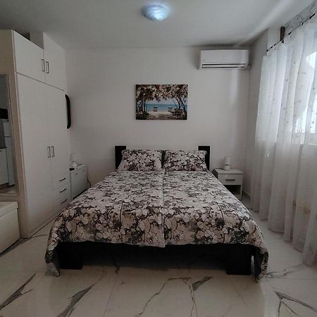 Studio-Apartman Ella بوريتش المظهر الخارجي الصورة