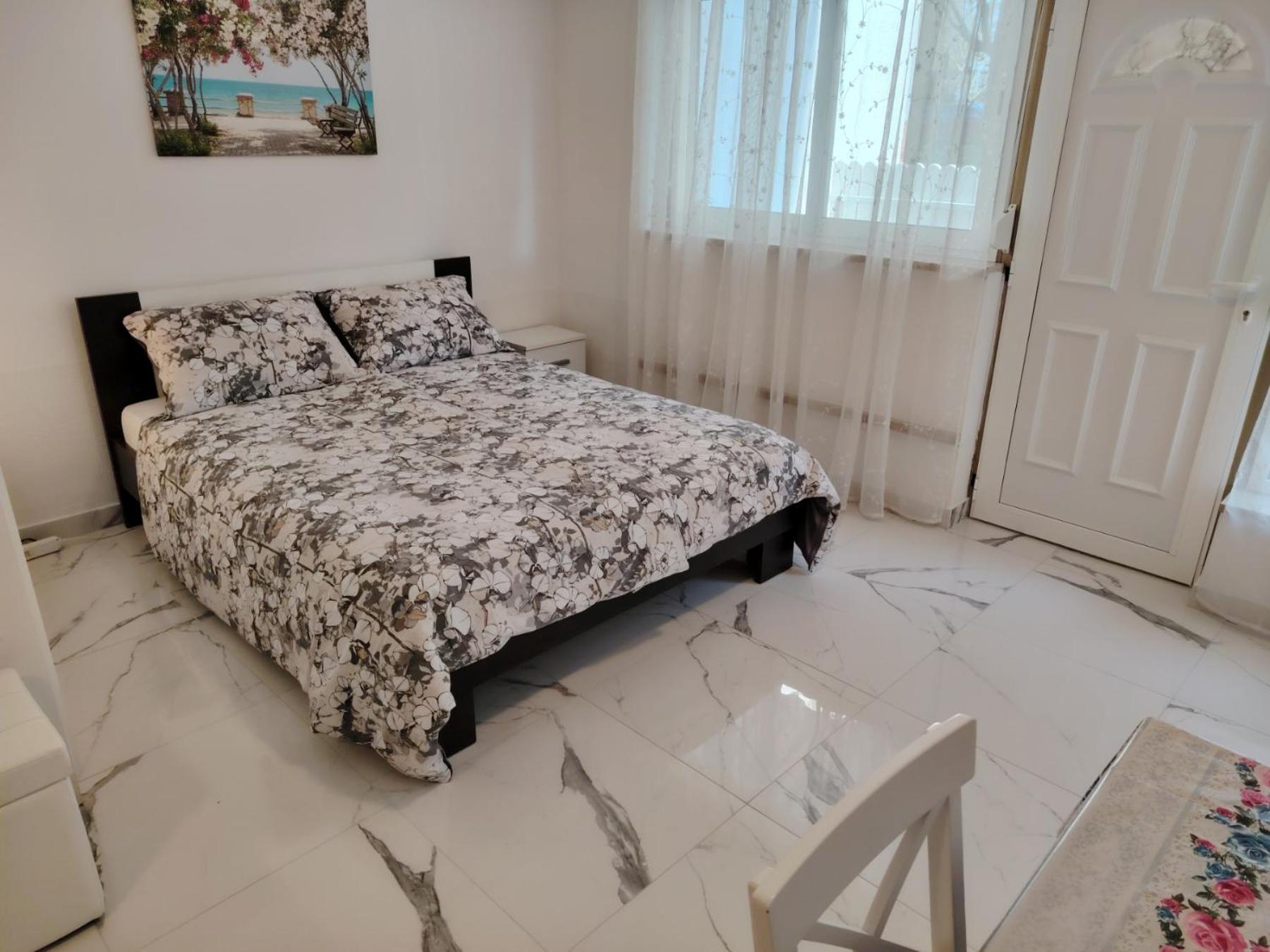 Studio-Apartman Ella بوريتش المظهر الخارجي الصورة