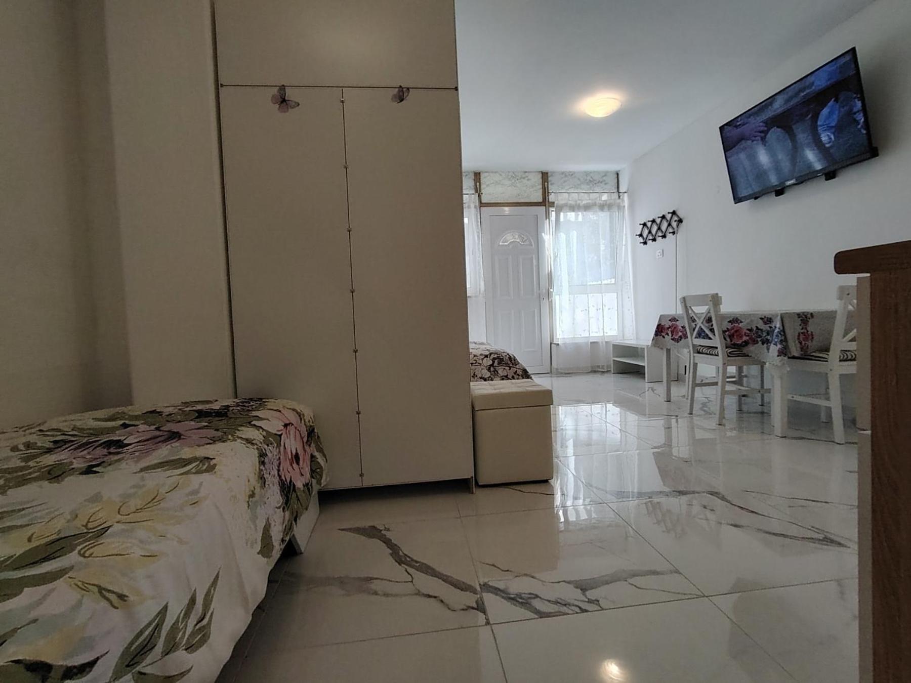 Studio-Apartman Ella بوريتش المظهر الخارجي الصورة
